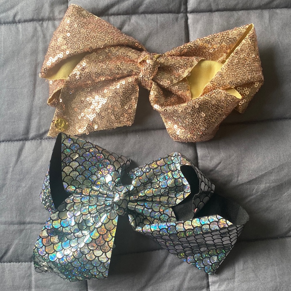 Jojo Siwa Bows Lot of 2